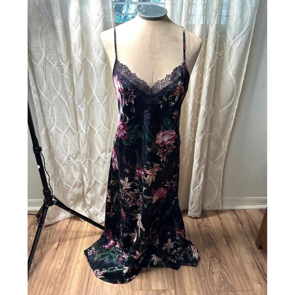 Linea Donatella Womens Backless Charmeuse Satin Chemise Nightgown M babydoll - Picture 1 of 14